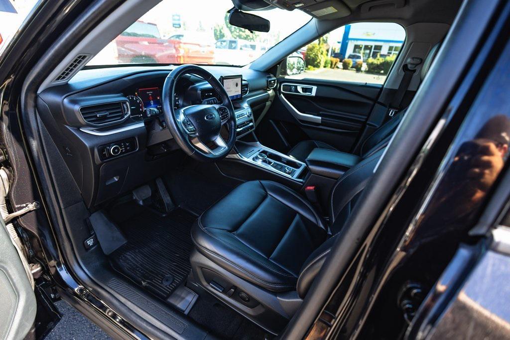 used 2023 Ford Explorer car, priced at $31,979