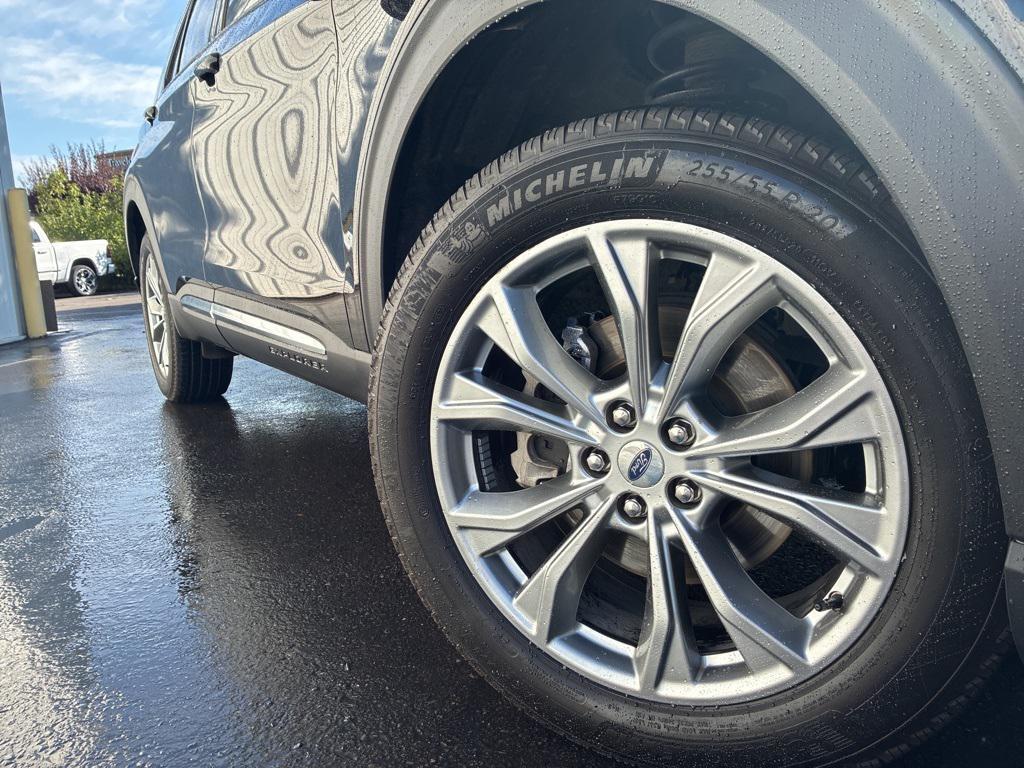 used 2023 Ford Explorer car, priced at $32,653