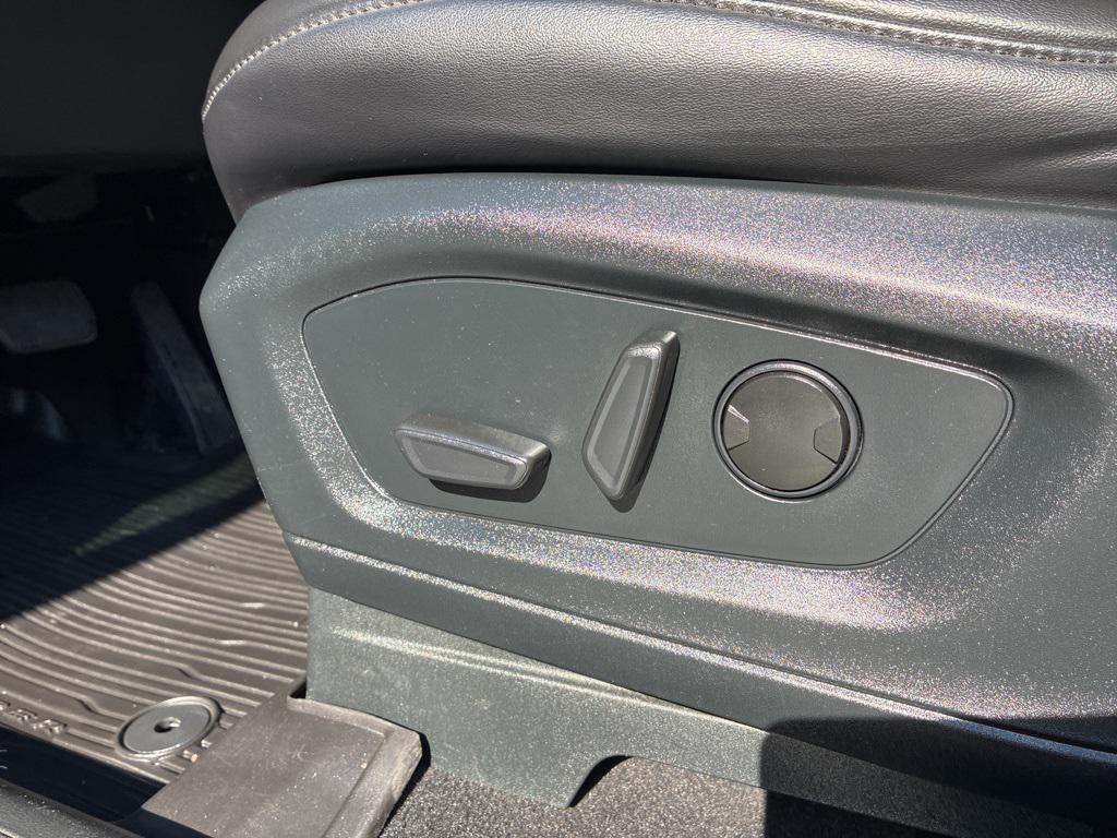 used 2023 Ford Explorer car, priced at $32,653