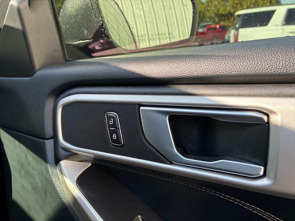 used 2023 Ford Explorer car, priced at $32,653