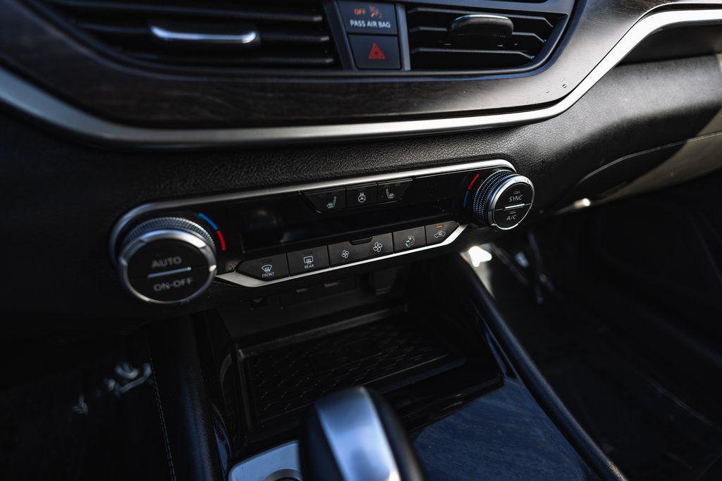 used 2023 Nissan Altima car, priced at $19,340