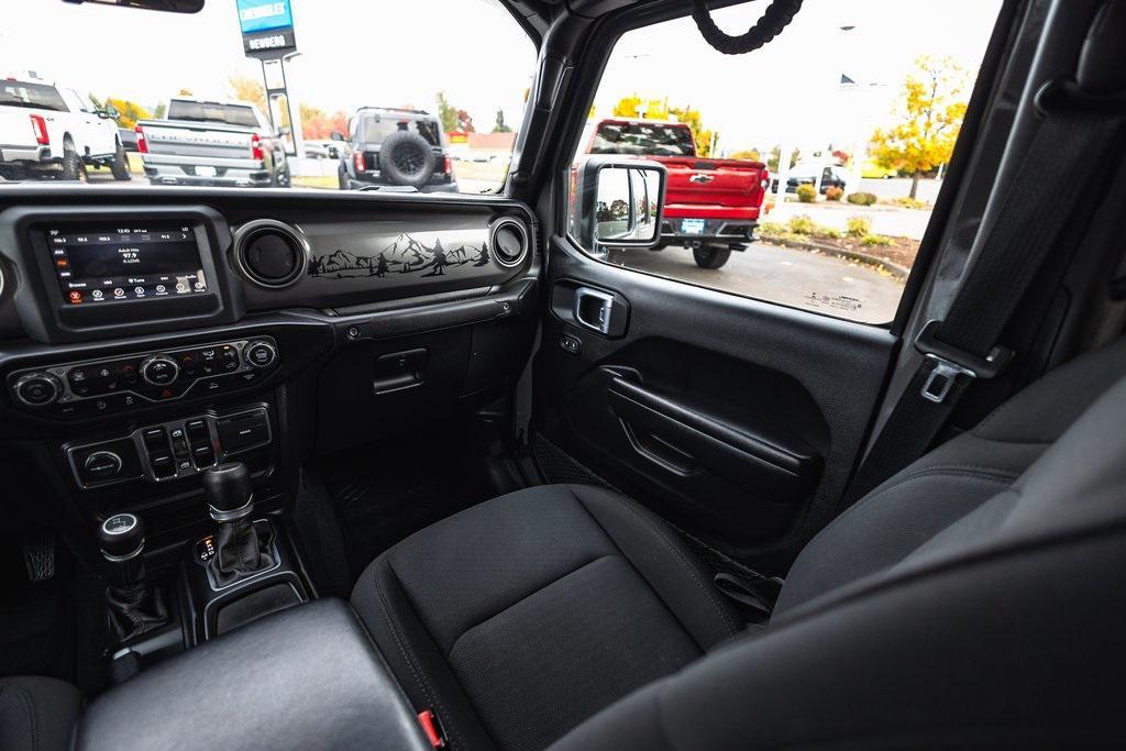 used 2021 Jeep Gladiator car, priced at $32,490