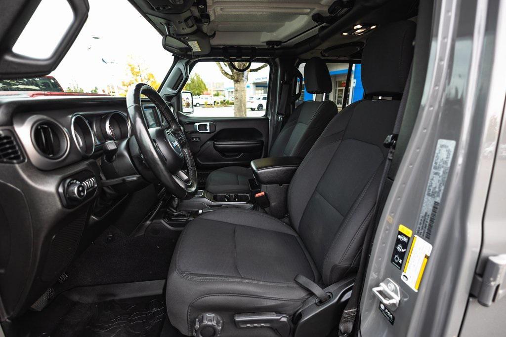 used 2021 Jeep Gladiator car, priced at $32,490