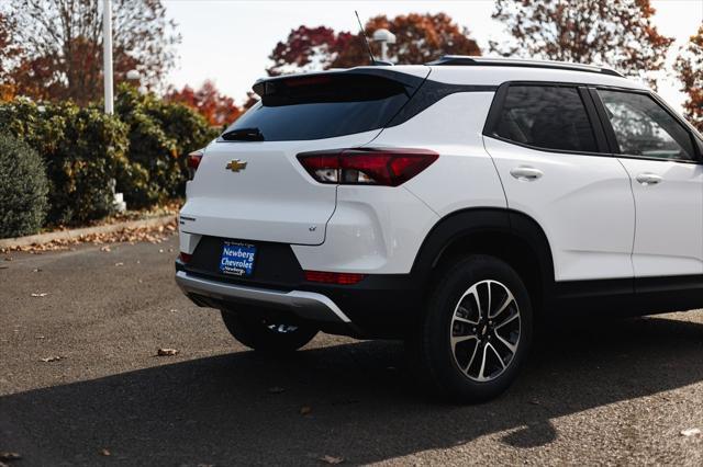 new 2025 Chevrolet TrailBlazer car, priced at $28,977