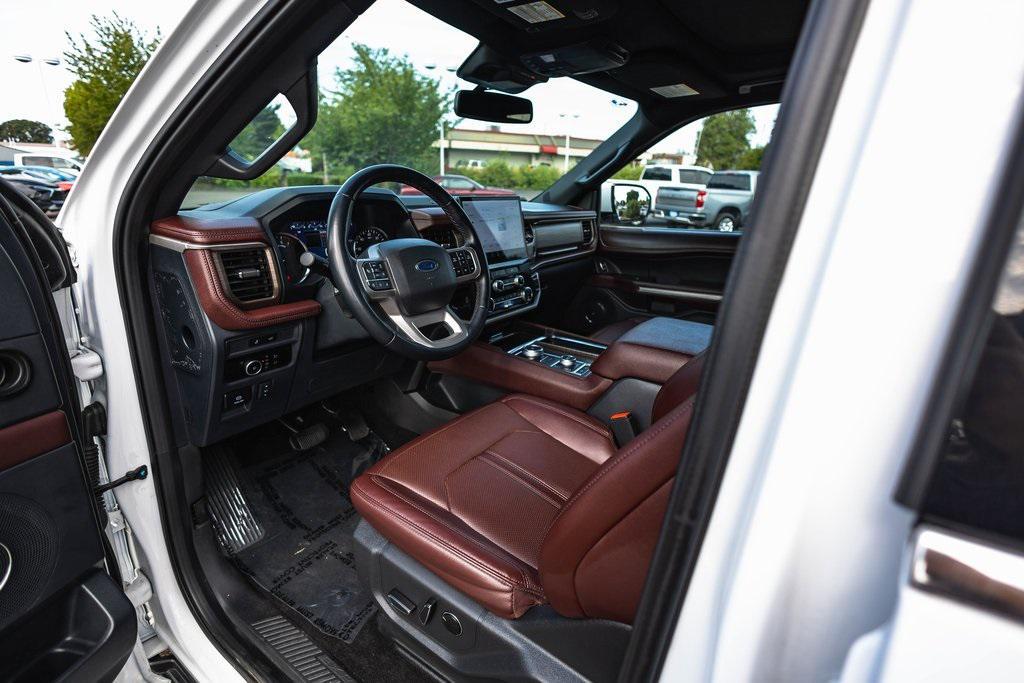 used 2023 Ford Expedition car, priced at $43,000