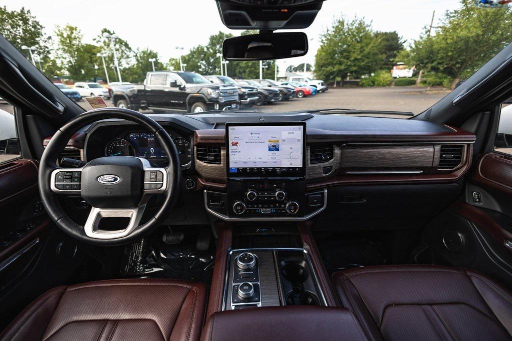 used 2023 Ford Expedition car, priced at $43,000