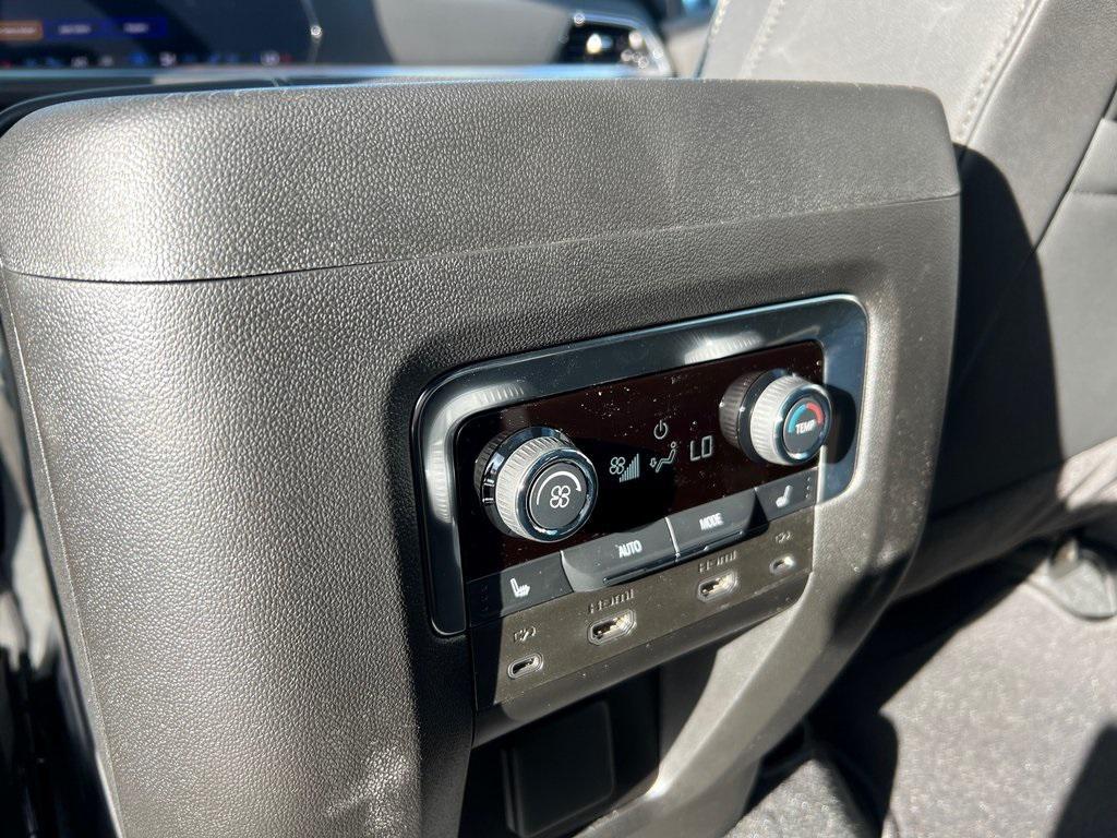 new 2026 Chevrolet Suburban car, priced at $89,409