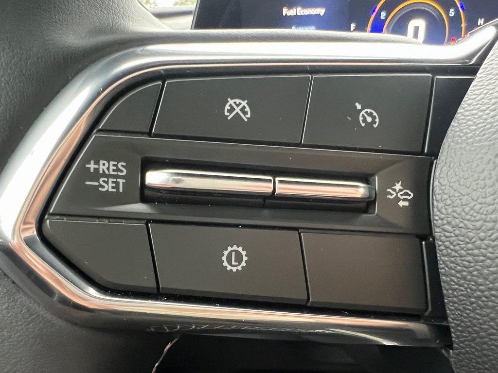 used 2025 Chevrolet Traverse car, priced at $39,498