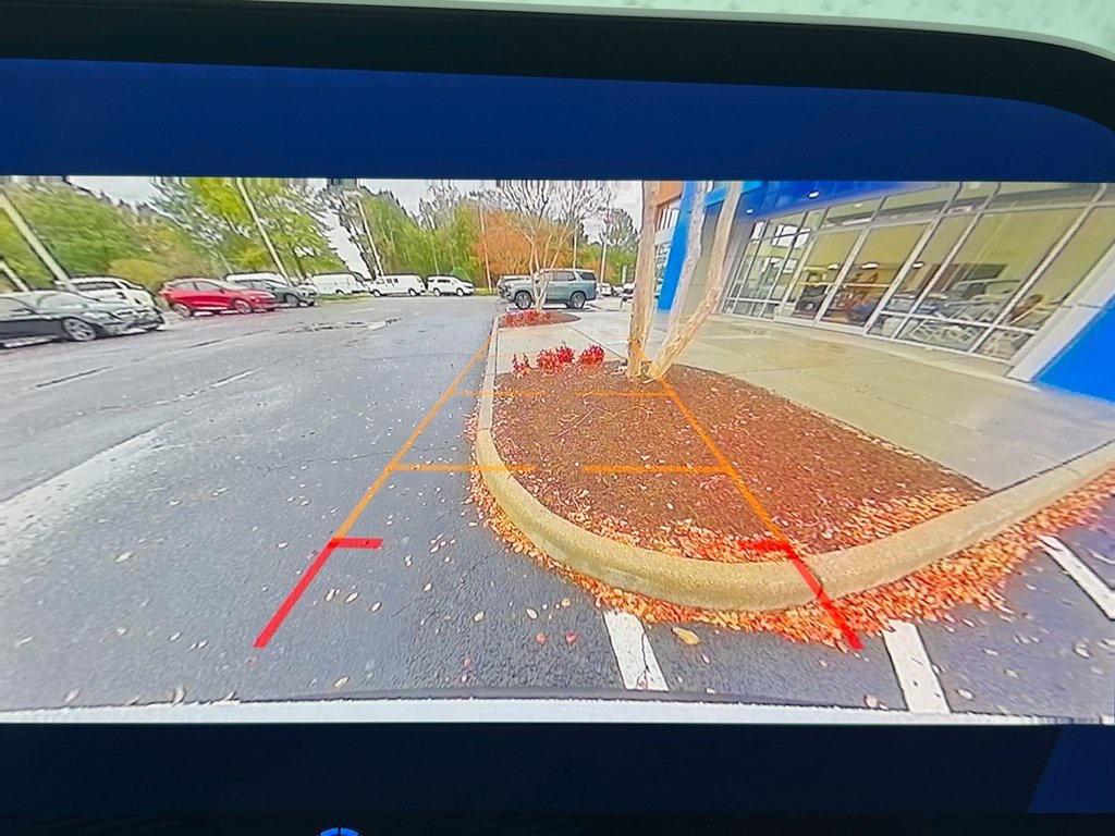 used 2025 Chevrolet Traverse car, priced at $39,498