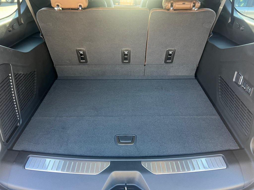 new 2026 Chevrolet Suburban car, priced at $96,185