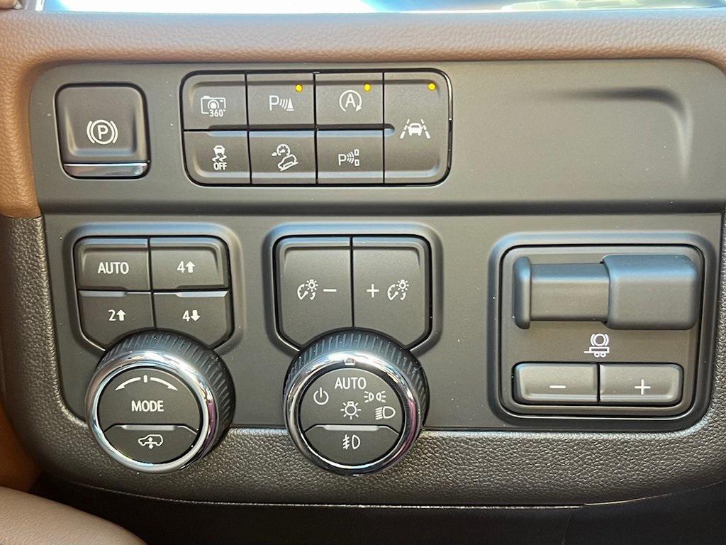 new 2026 Chevrolet Suburban car, priced at $96,185