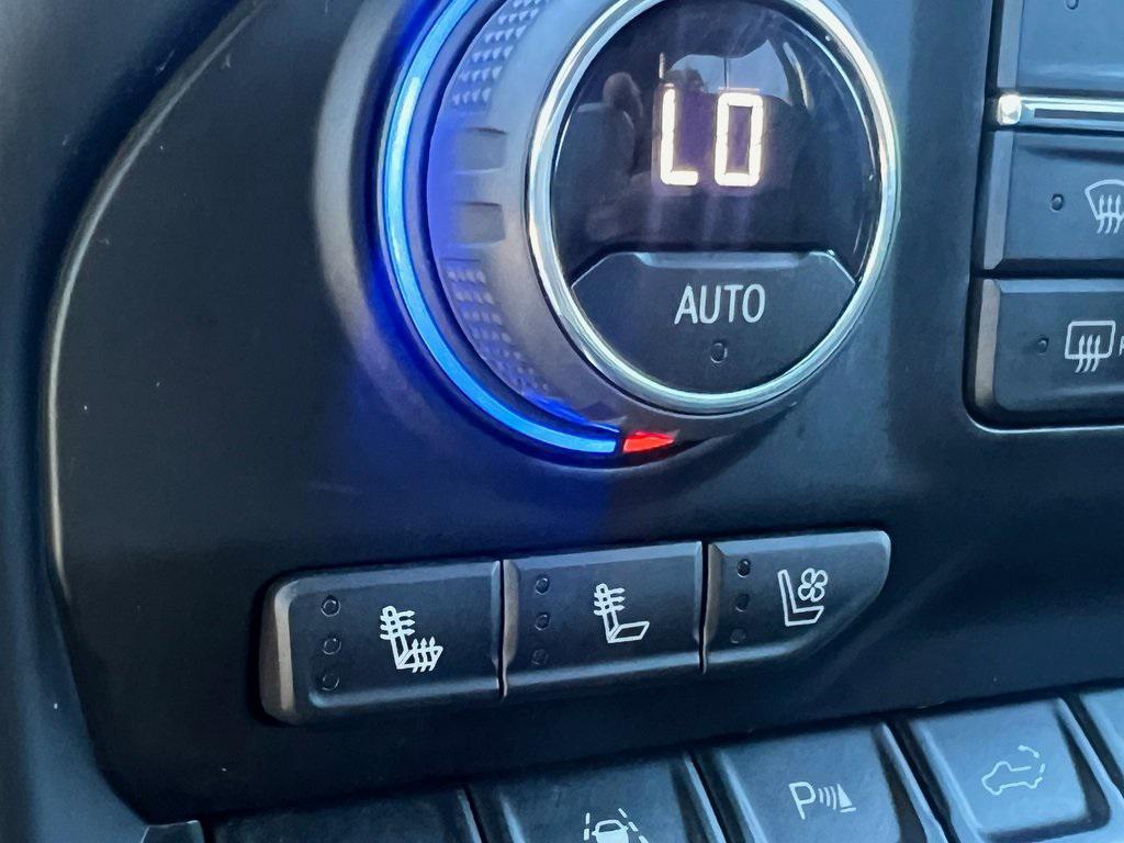 used 2022 Chevrolet Silverado 1500 car, priced at $40,580