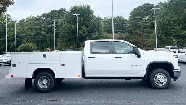 new 2024 Chevrolet Silverado 3500 car, priced at $52,213