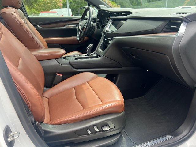 used 2021 Cadillac XT5 car, priced at $25,990