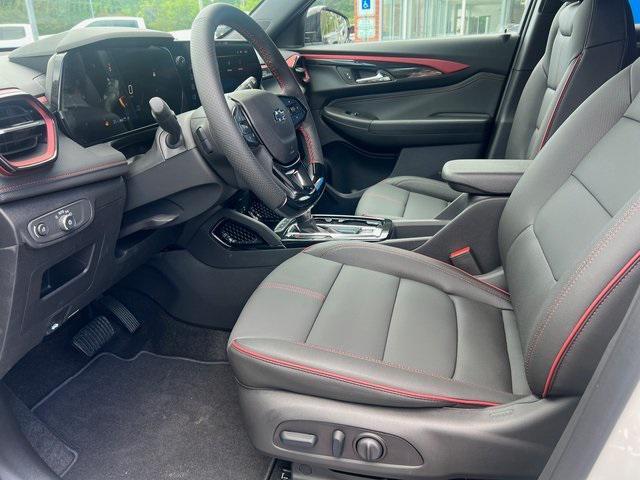 new 2025 Chevrolet TrailBlazer car, priced at $34,425