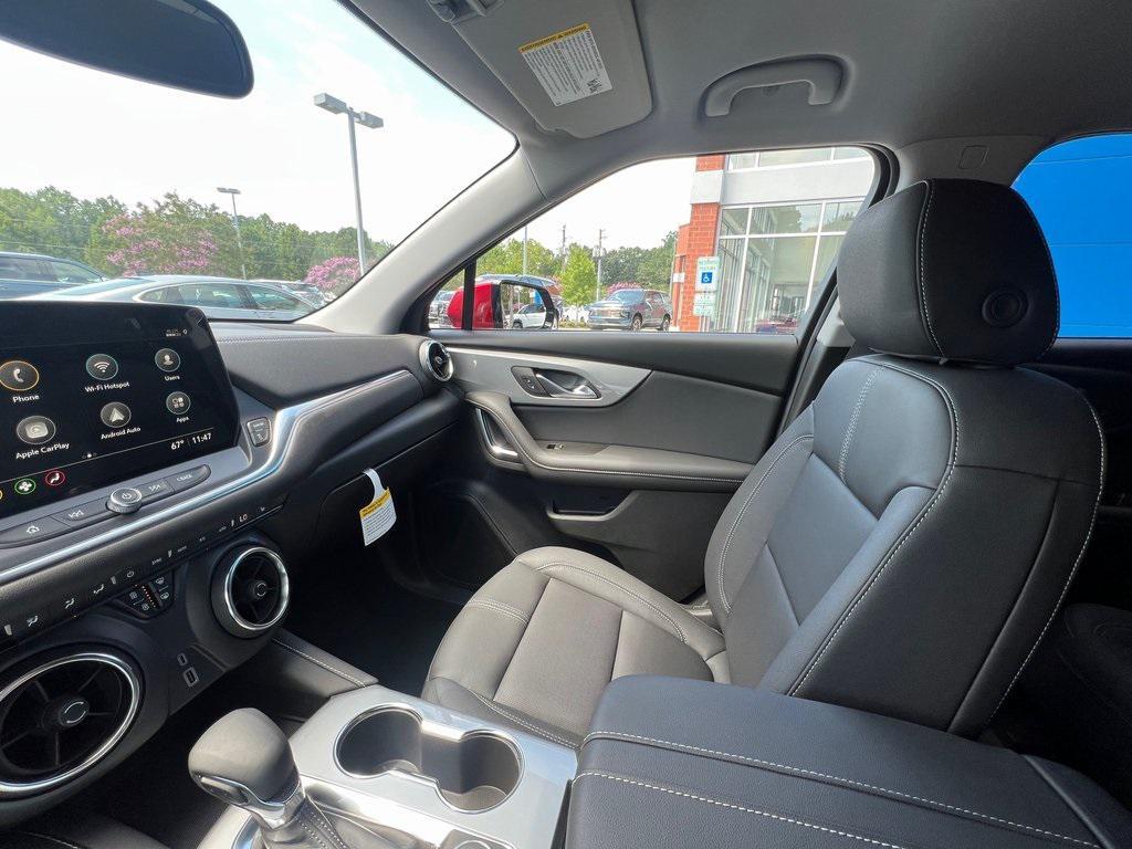 new 2025 Chevrolet Blazer car, priced at $43,090
