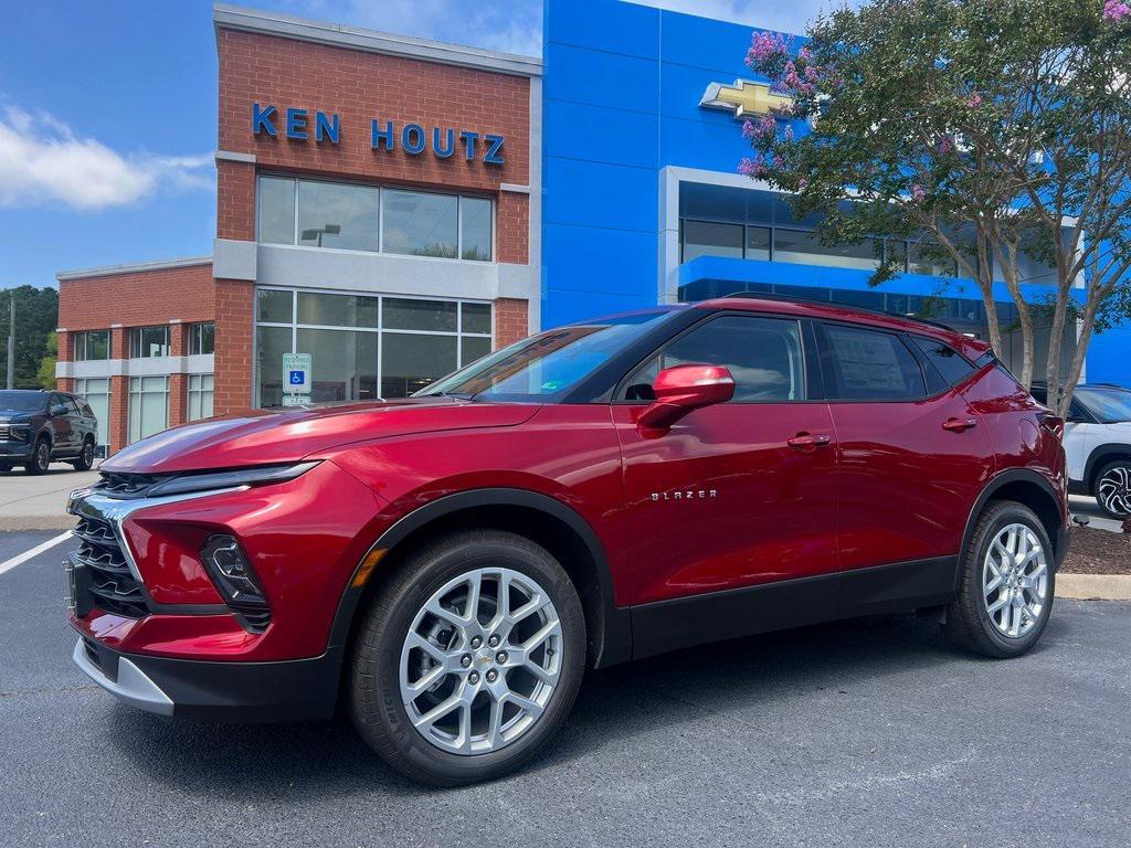 new 2025 Chevrolet Blazer car, priced at $43,090