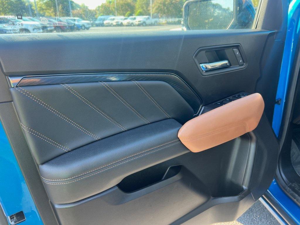 used 2023 GMC Canyon car, priced at $39,999
