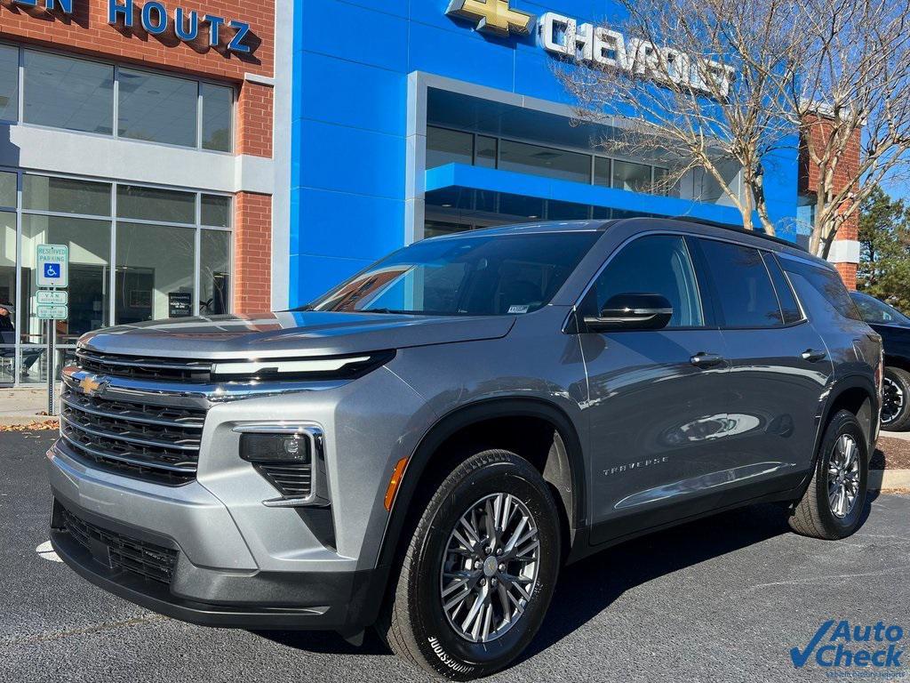 used 2025 Chevrolet Traverse car, priced at $36,892