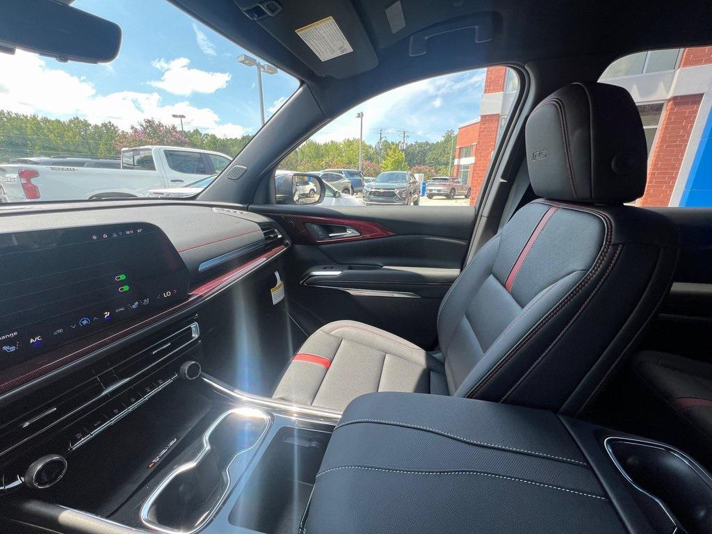 new 2026 Chevrolet Traverse car, priced at $56,990