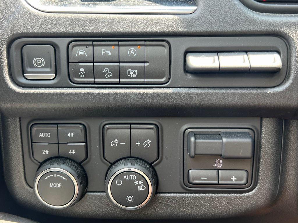 used 2024 Chevrolet Tahoe car, priced at $74,980