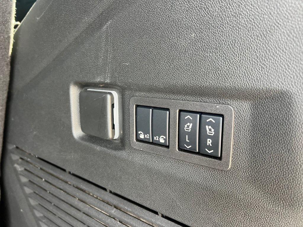 used 2024 Chevrolet Tahoe car, priced at $74,980