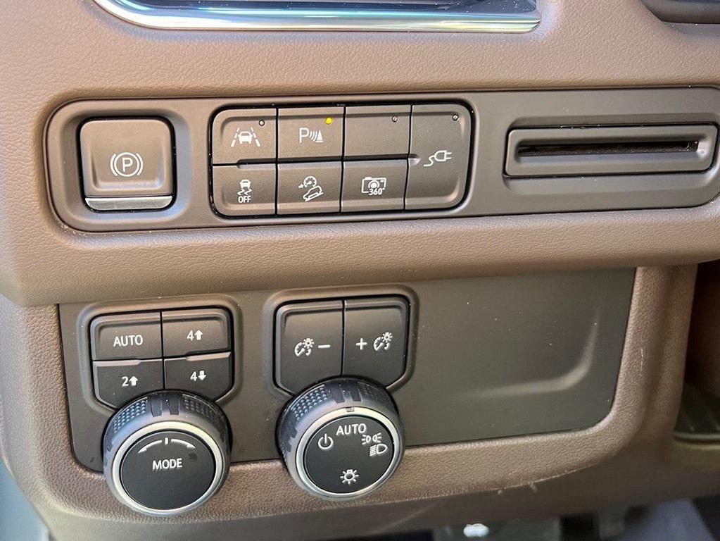 used 2022 Chevrolet Tahoe car, priced at $49,999