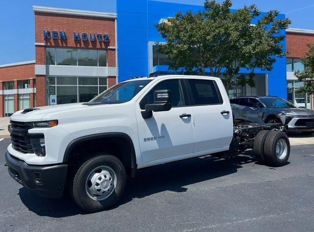 new 2024 Chevrolet Silverado 3500 car