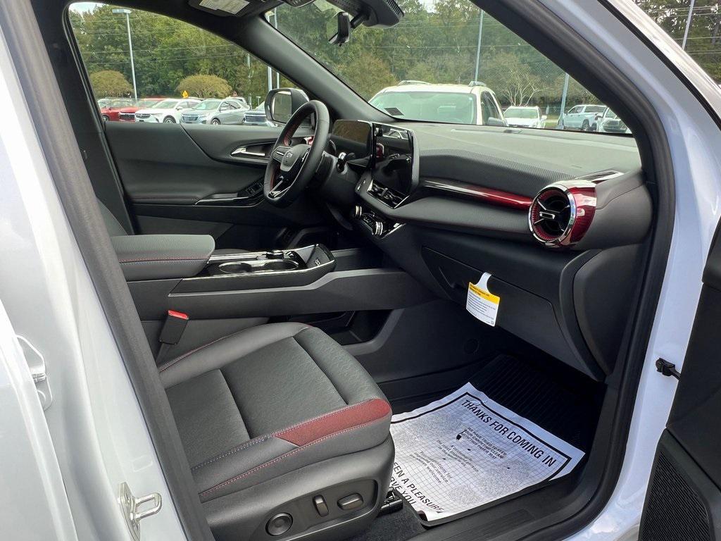 new 2026 Chevrolet Equinox car, priced at $38,610