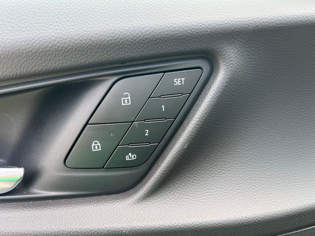 new 2026 Chevrolet Equinox car, priced at $38,610