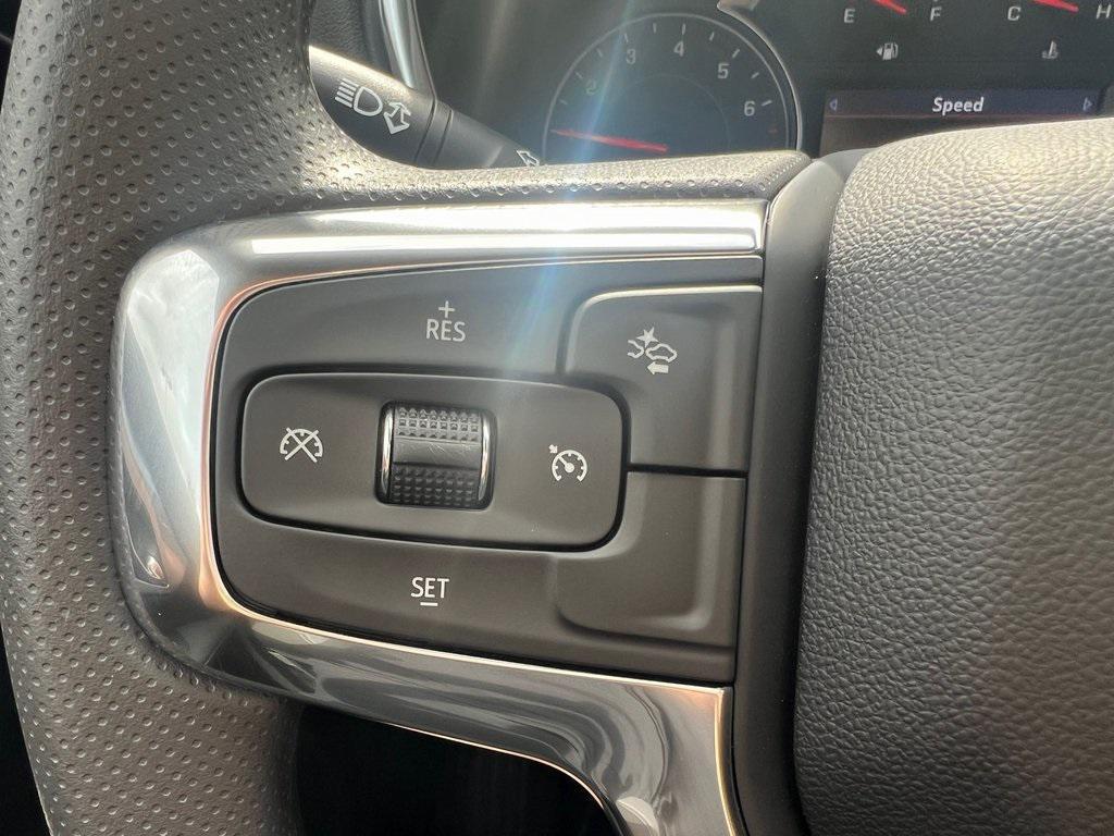 new 2025 Chevrolet Blazer car, priced at $38,580