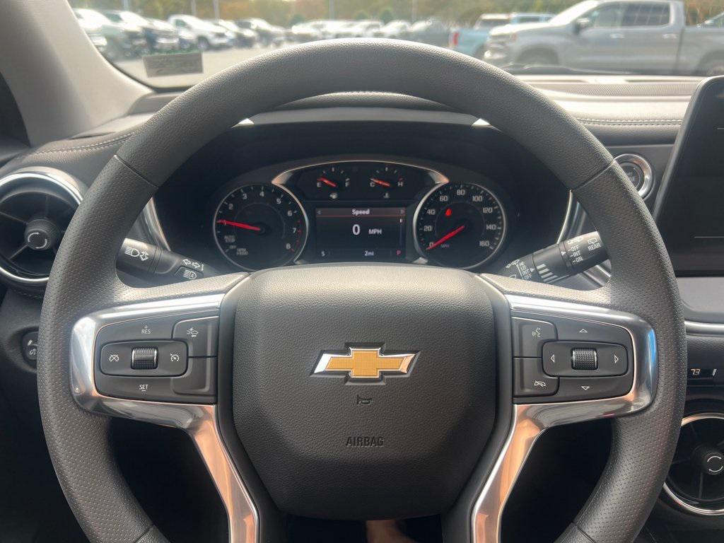new 2025 Chevrolet Blazer car, priced at $38,580