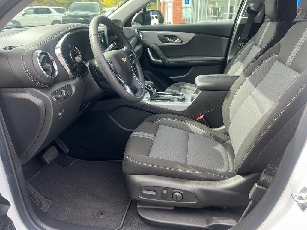 new 2025 Chevrolet Blazer car, priced at $38,580