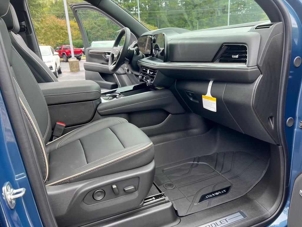 new 2025 Chevrolet Suburban car, priced at $86,980