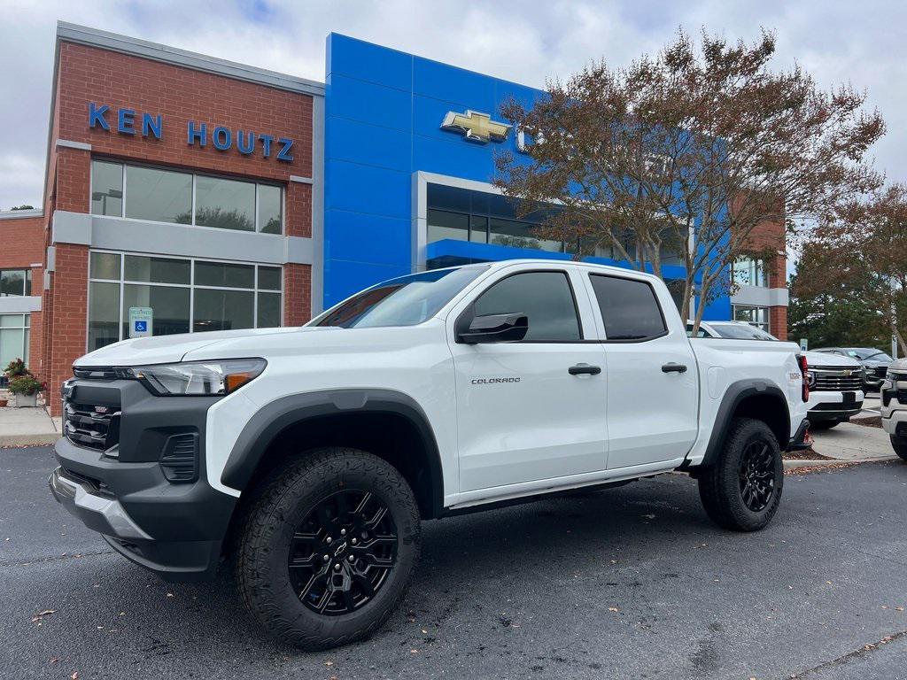 new 2026 Chevrolet Colorado car, priced at $45,395