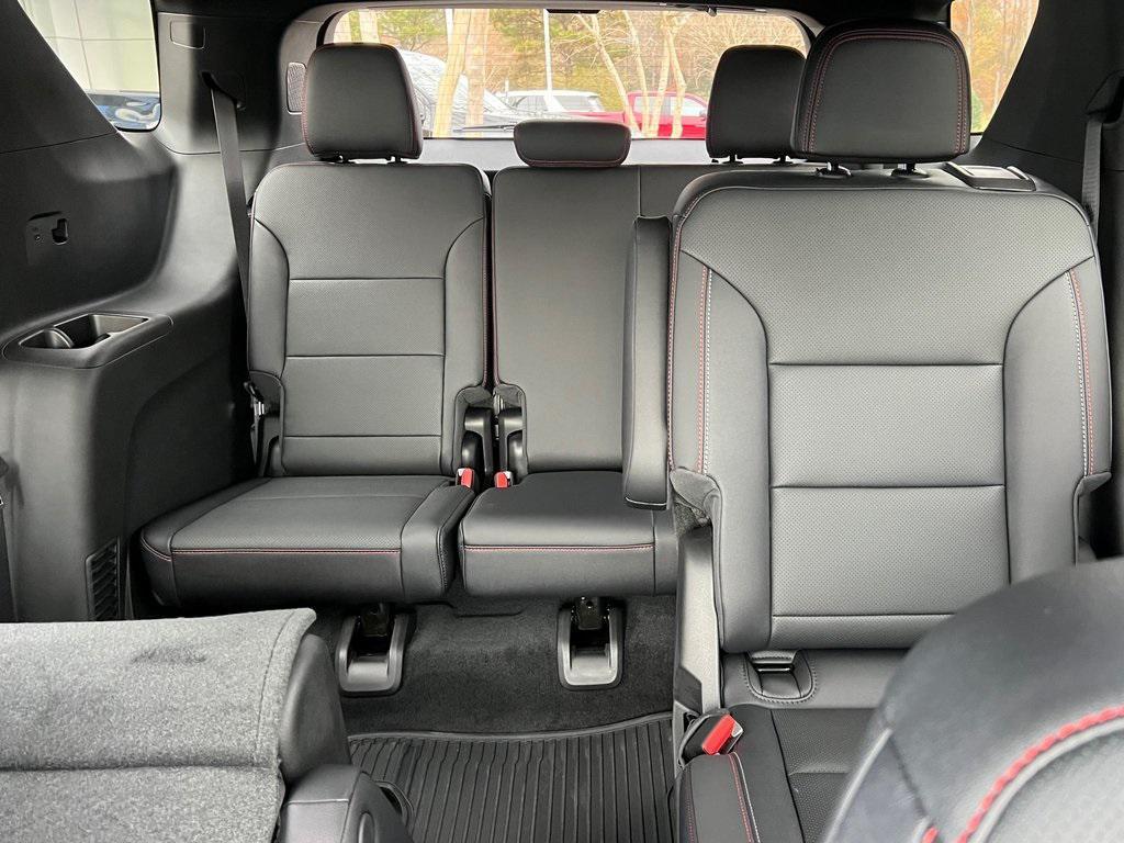 new 2026 Chevrolet Traverse car, priced at $52,620