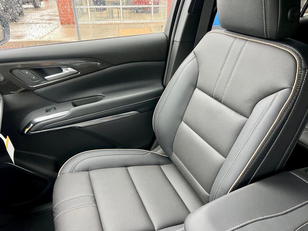 new 2026 Chevrolet Traverse car, priced at $56,995