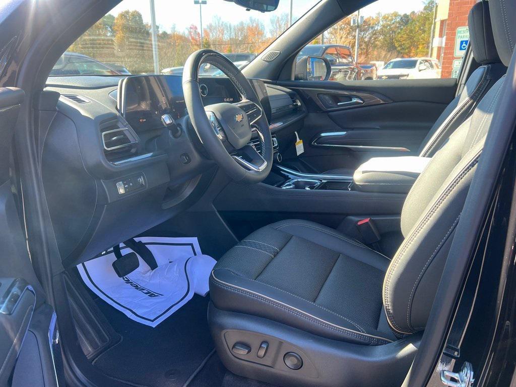 new 2026 Chevrolet Traverse car, priced at $58,495