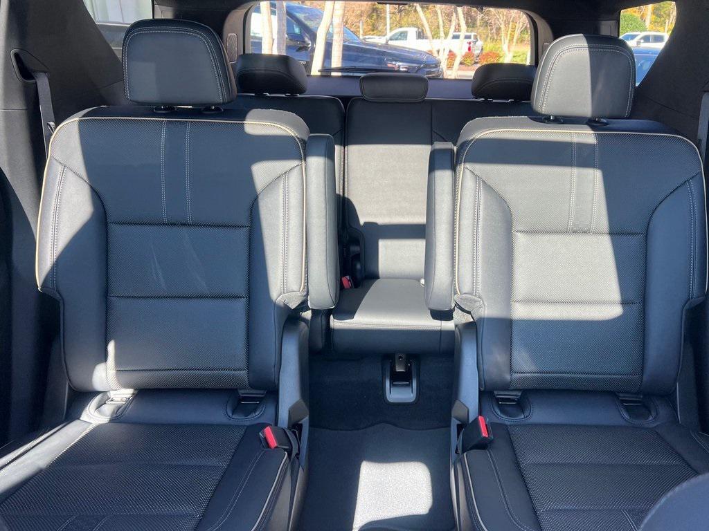 new 2026 Chevrolet Traverse car, priced at $58,495