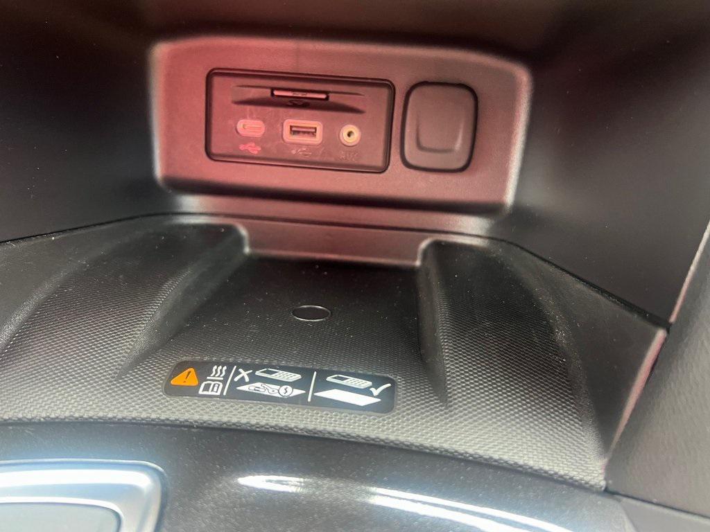 used 2024 Chevrolet Equinox car, priced at $29,499