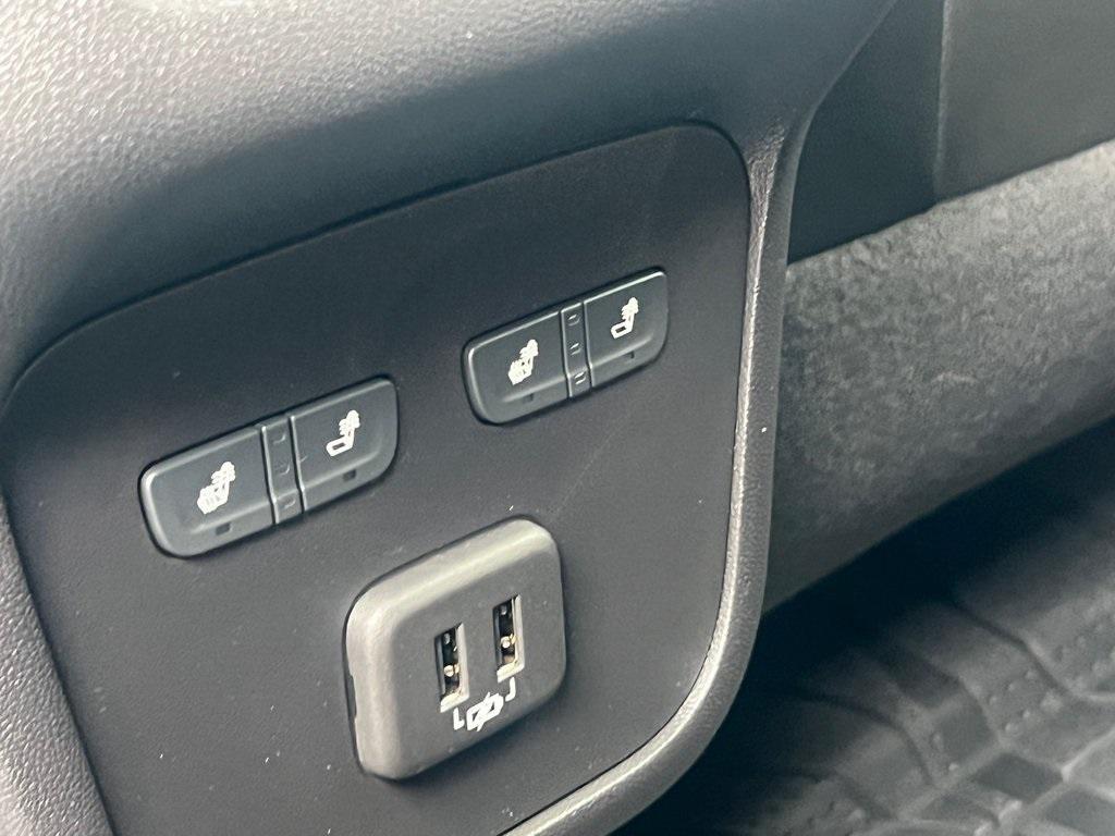 used 2024 Chevrolet Equinox car, priced at $29,499