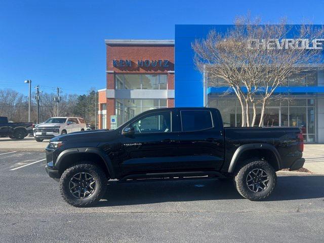 new 2025 Chevrolet Colorado car