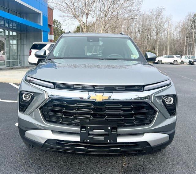 new 2025 Chevrolet TrailBlazer car, priced at $28,080