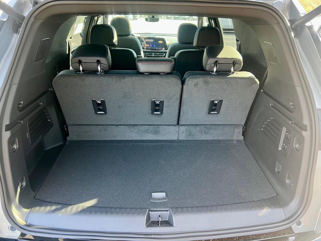 new 2026 Chevrolet Traverse car, priced at $58,795