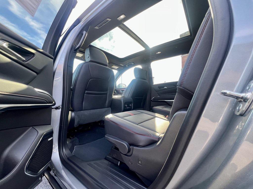 new 2026 Chevrolet Traverse car, priced at $58,795