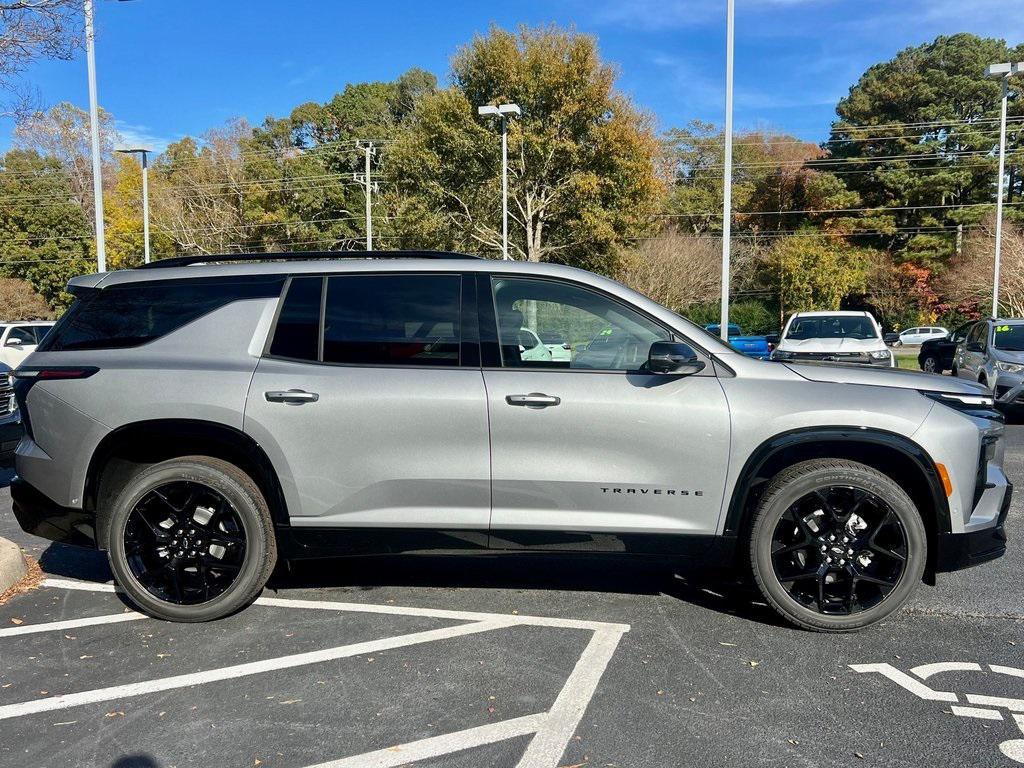 new 2026 Chevrolet Traverse car, priced at $58,795