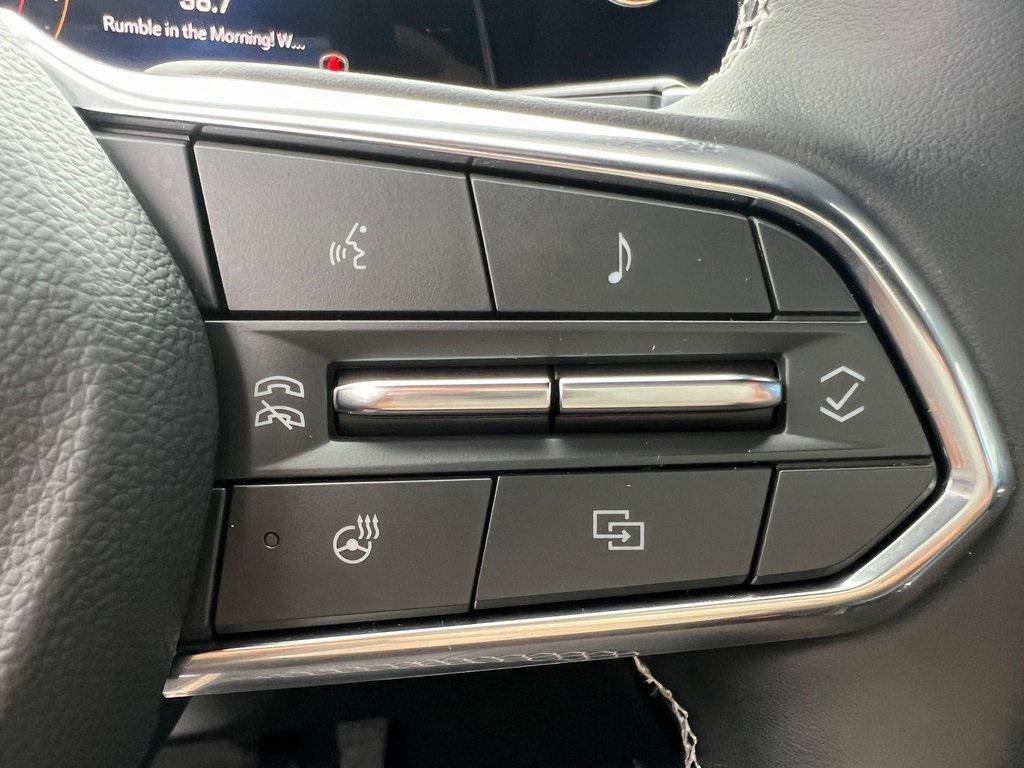 used 2025 Chevrolet Traverse car, priced at $40,500