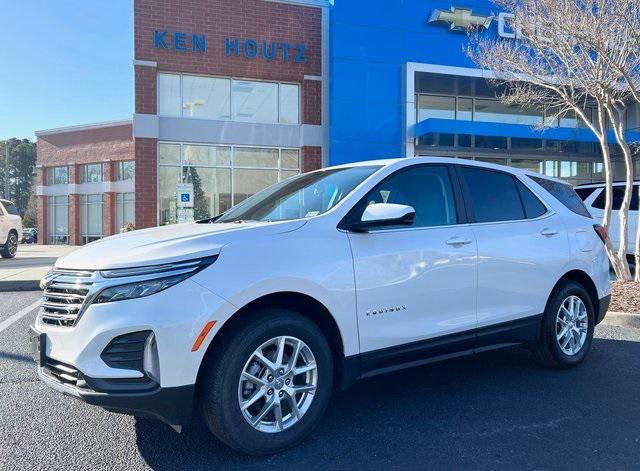 used 2024 Chevrolet Equinox car, priced at $23,999