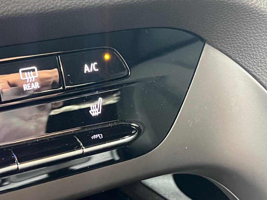 used 2023 Buick Envision car, priced at $28,480