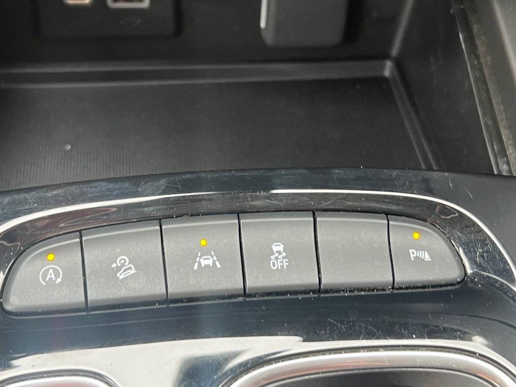 used 2023 Buick Envision car, priced at $28,480